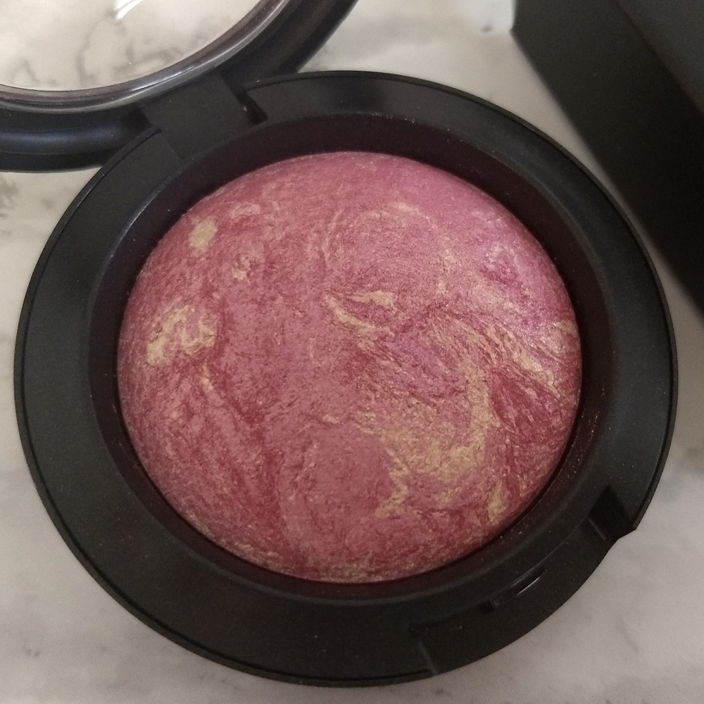 MAC Cosmetics Daft Pink Mineralized Blush LE